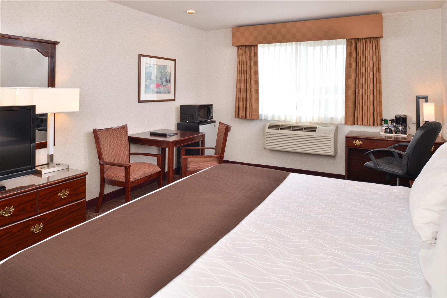 Western Sky Valley 3*