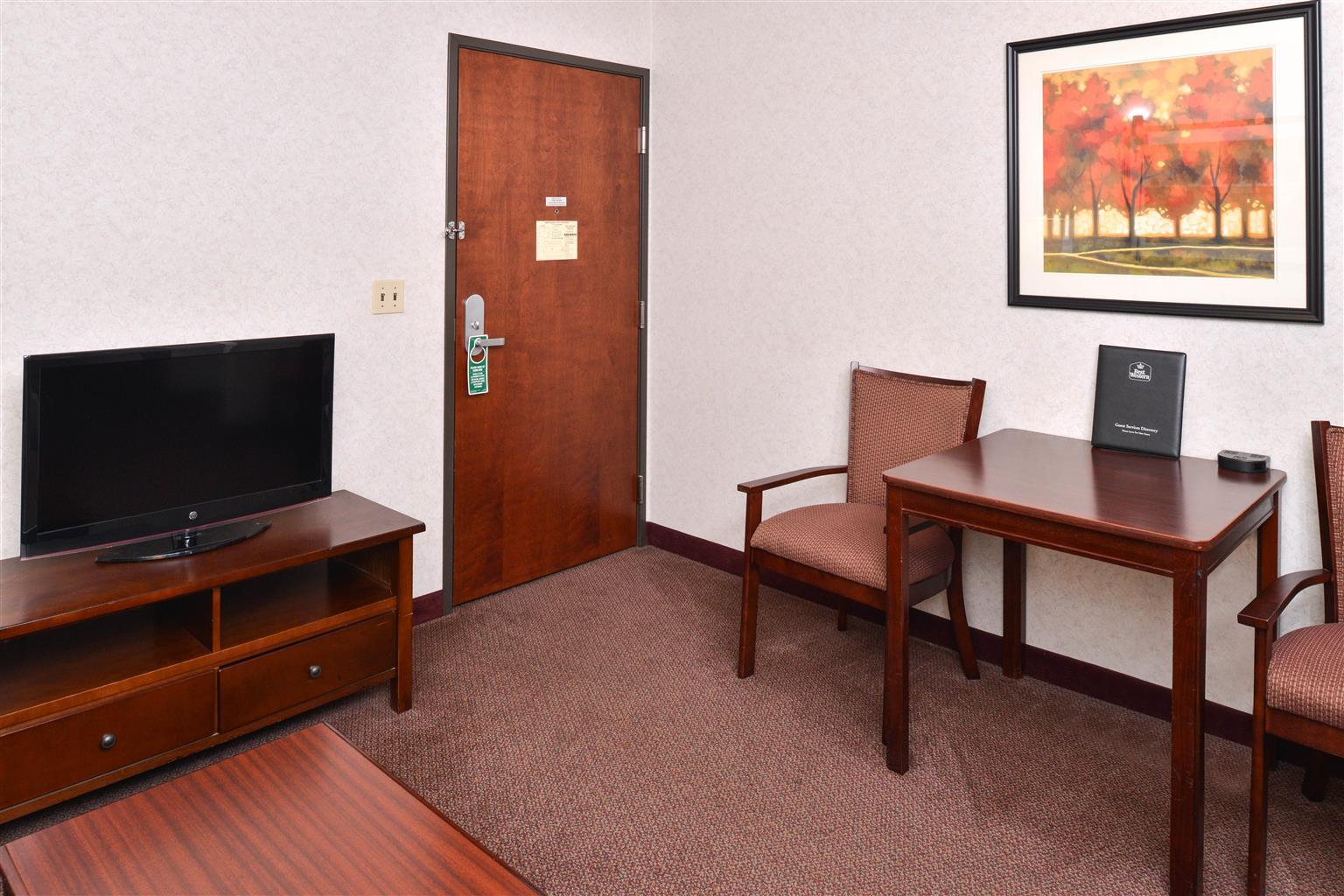 Western Sky Valley Hotel