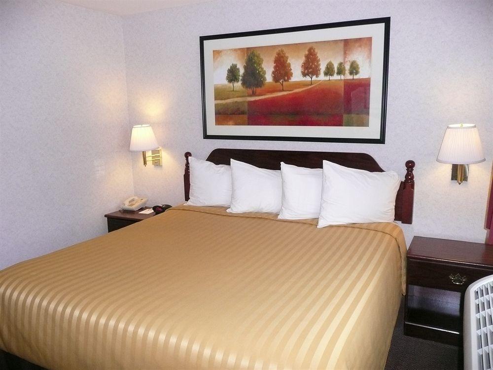 Western Sky Valley 3*