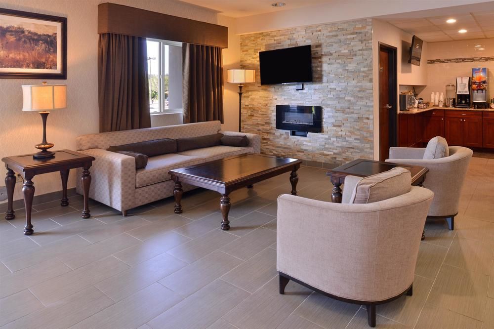 Western Sky Valley 3*