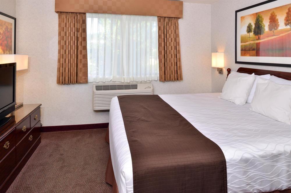 Western Sky Valley Hotel 3*