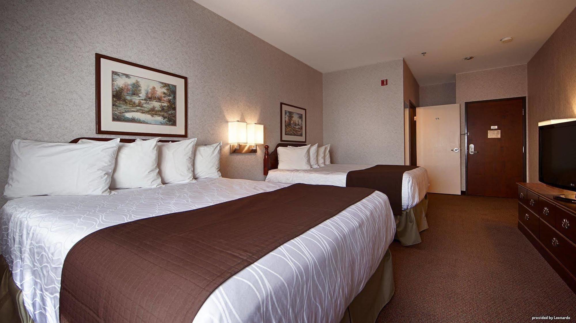 Western Sky Valley 3* Monroe