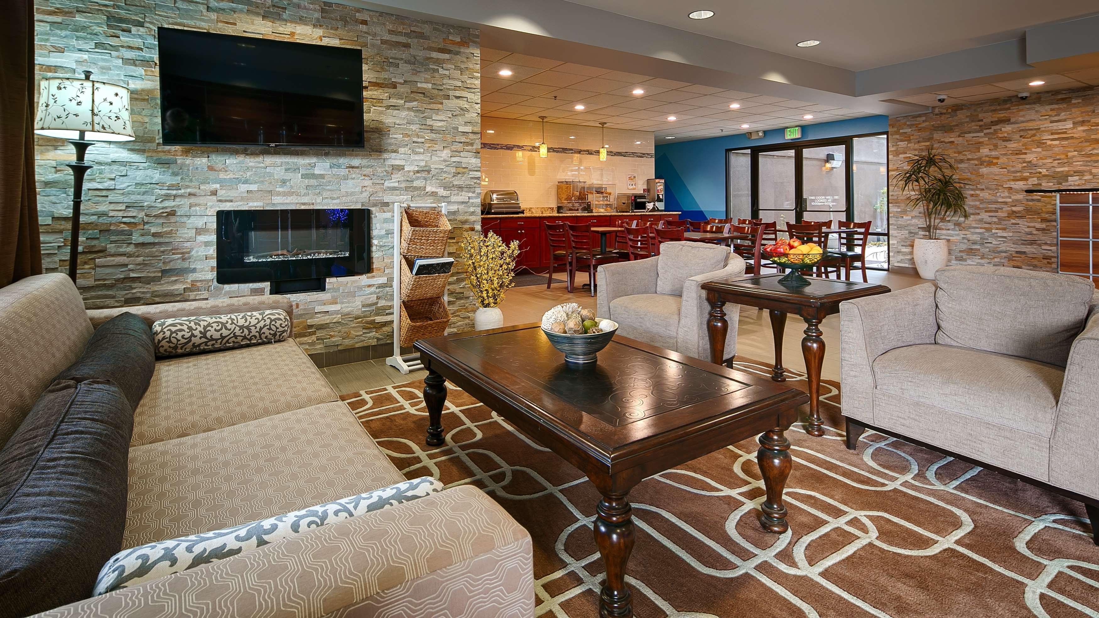 Hotel Western Sky Valley