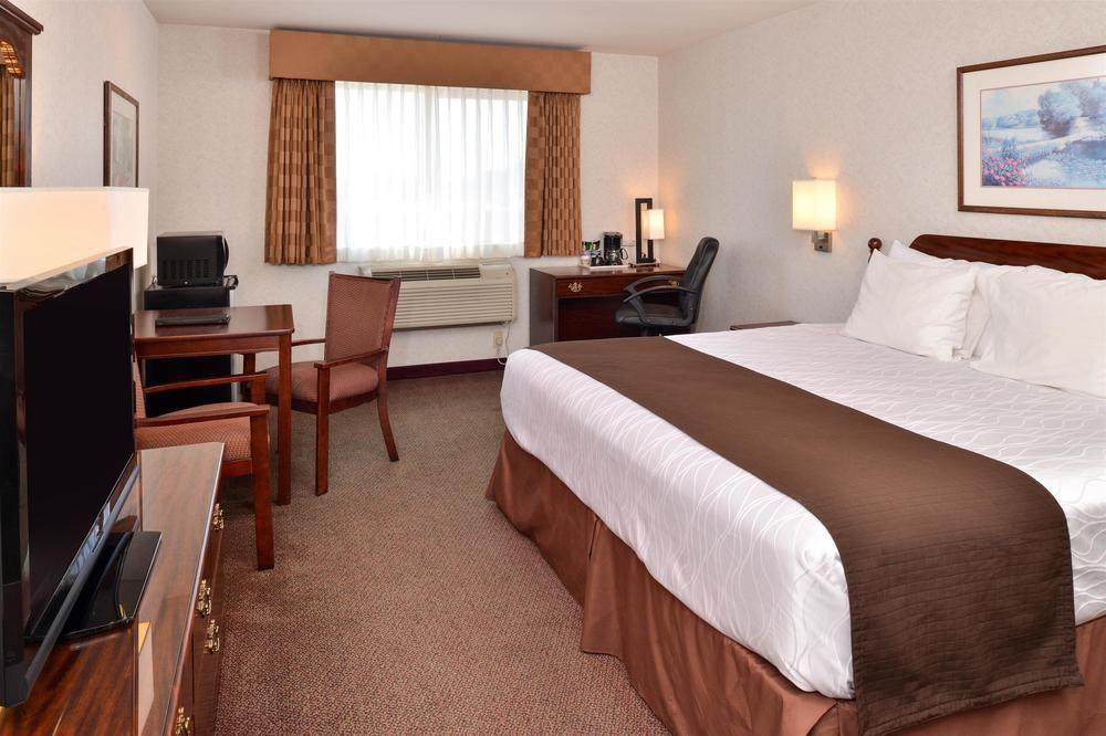 Western Sky Valley Hotel